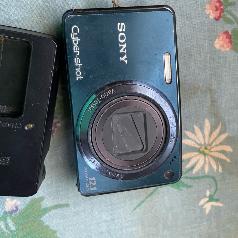 Digital camera